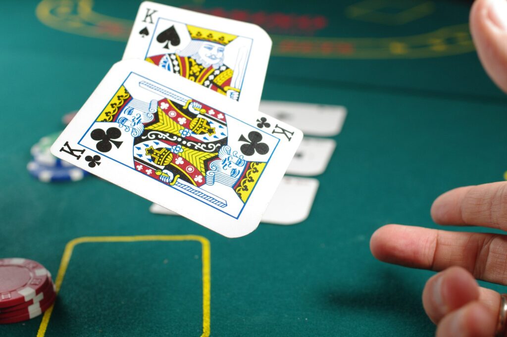 How to Play Online Baccarat Games and Win Consistently